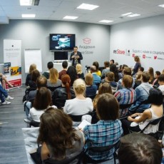 В Академии re:Store научат вести видеоблог с помощью iPhone