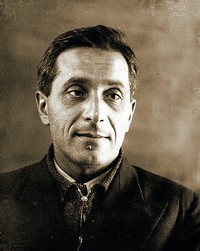 av3